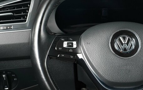 Volkswagen Tiguan II, 2017 год, 2 259 000 рублей, 15 фотография