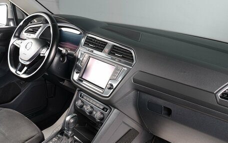 Volkswagen Tiguan II, 2017 год, 2 259 000 рублей, 11 фотография