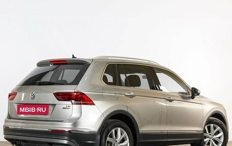 Volkswagen Tiguan II, 2017 год, 2 259 000 рублей, 7 фотография