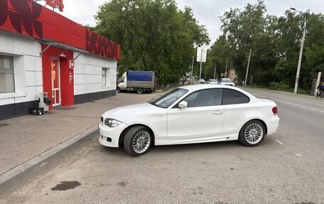 BMW 1 серия, 2009 год, 1 220 000 рублей, 8 фотография