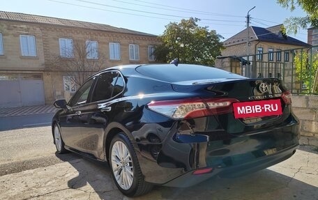 Toyota Camry, 2016 год, 2 100 000 рублей, 3 фотография