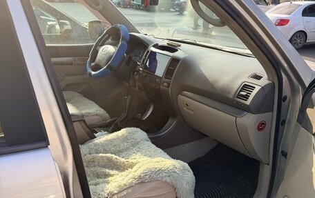 Toyota Land Cruiser Prado 120 рестайлинг, 2007 год, 1 900 000 рублей, 8 фотография