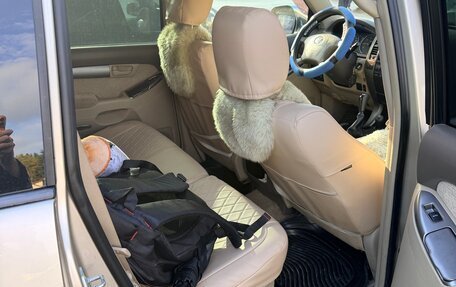 Toyota Land Cruiser Prado 120 рестайлинг, 2007 год, 1 900 000 рублей, 20 фотография