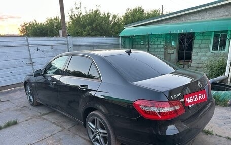 Mercedes-Benz E-Класс, 2011 год, 1 350 000 рублей, 2 фотография