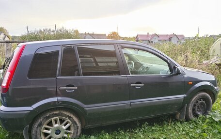 Ford Fusion I, 2006 год, 200 000 рублей, 2 фотография