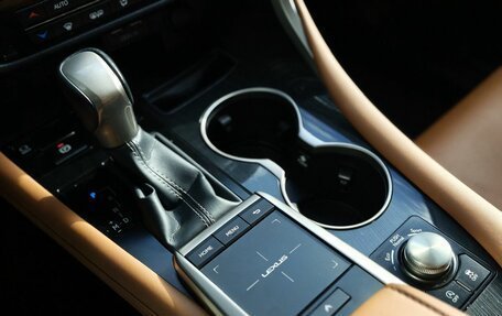 Lexus RX IV рестайлинг, 2022 год, 4 990 000 рублей, 21 фотография