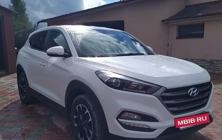 Hyundai Tucson III, 2017 год, 2 420 000 рублей, 2 фотография
