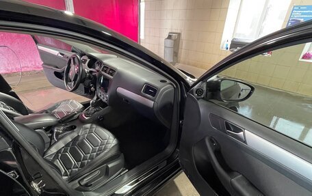 Volkswagen Jetta VI, 2013 год, 1 330 000 рублей, 12 фотография
