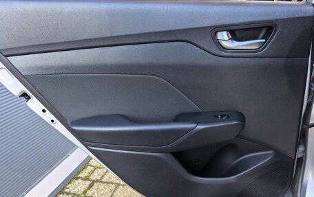 Hyundai Solaris II рестайлинг, 2018 год, 1 299 000 рублей, 12 фотография