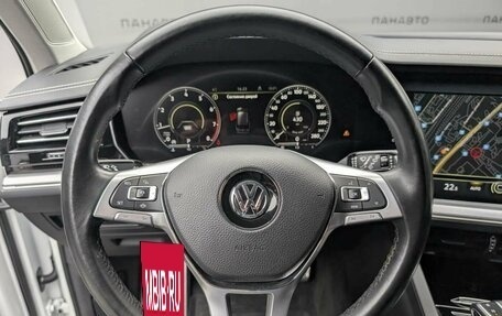 Volkswagen Touareg III, 2020 год, 4 249 000 рублей, 9 фотография