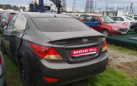 Hyundai Solaris II рестайлинг, 2013 год, 325 000 рублей, 4 фотография