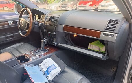 Volkswagen Touareg III, 2008 год, 1 270 000 рублей, 27 фотография