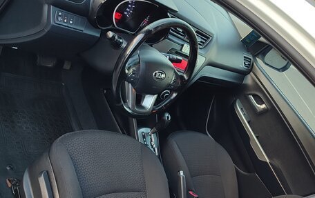 KIA Rio III рестайлинг, 2013 год, 820 000 рублей, 13 фотография