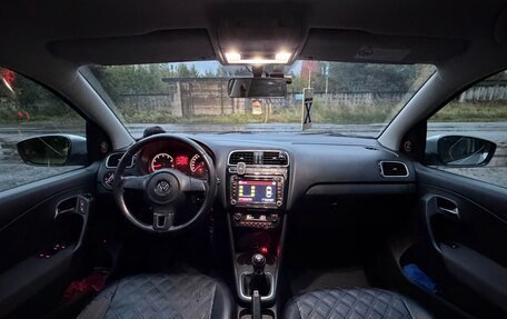 Volkswagen Polo VI (EU Market), 2012 год, 850 000 рублей, 11 фотография