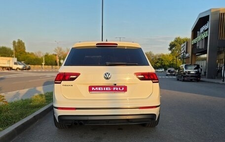 Volkswagen Tiguan II, 2020 год, 2 190 000 рублей, 10 фотография
