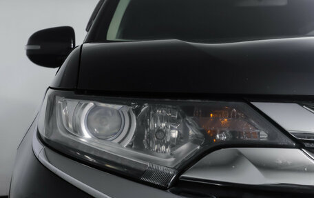 Mitsubishi Outlander III рестайлинг 3, 2018 год, 2 140 000 рублей, 21 фотография