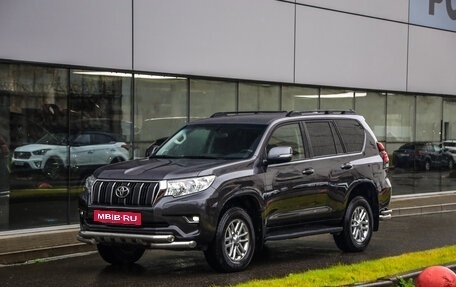 Toyota Land Cruiser Prado 150 рестайлинг 2, 2019 год, 4 999 000 рублей, 3 фотография