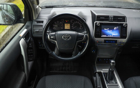 Toyota Land Cruiser Prado 150 рестайлинг 2, 2019 год, 4 999 000 рублей, 12 фотография
