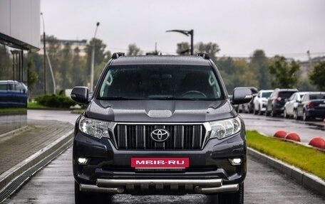 Toyota Land Cruiser Prado 150 рестайлинг 2, 2019 год, 4 999 000 рублей, 4 фотография