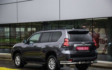 Toyota Land Cruiser Prado 150 рестайлинг 2, 2019 год, 4 999 000 рублей, 8 фотография