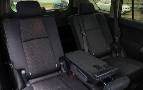 Toyota Land Cruiser Prado 150 рестайлинг 2, 2019 год, 4 999 000 рублей, 29 фотография