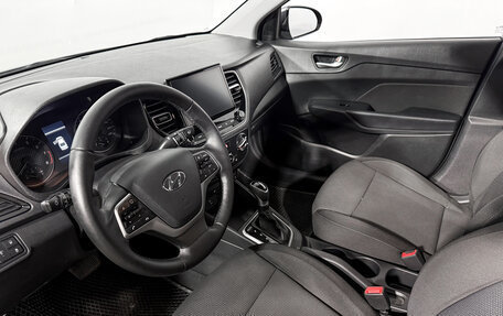 Hyundai Solaris II рестайлинг, 2021 год, 1 570 000 рублей, 9 фотография