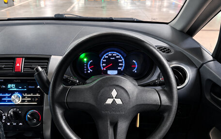 Mitsubishi Colt VI рестайлинг, 2005 год, 330 000 рублей, 10 фотография
