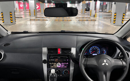 Mitsubishi Colt VI рестайлинг, 2005 год, 330 000 рублей, 9 фотография