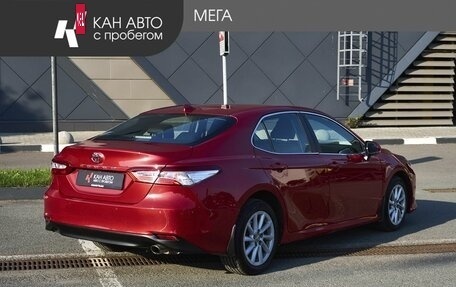 Toyota Camry, 2021 год, 2 249 000 рублей, 2 фотография