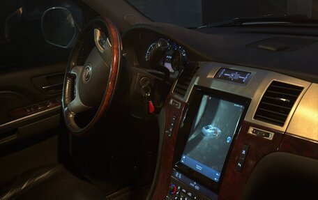 Cadillac Escalade III, 2007 год, 1 500 000 рублей, 7 фотография
