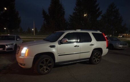 Cadillac Escalade III, 2007 год, 1 500 000 рублей, 4 фотография