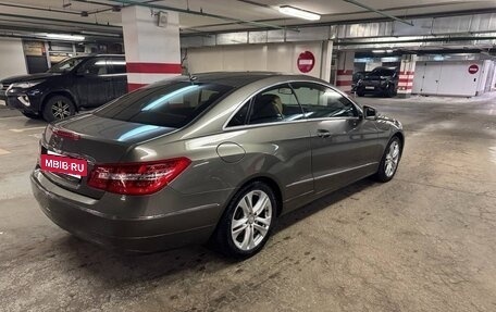 Mercedes-Benz E-Класс, 2012 год, 1 500 000 рублей, 3 фотография