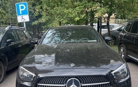 Mercedes-Benz E-Класс, 2020 год, 4 800 000 рублей, 3 фотография