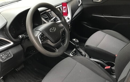 Hyundai Solaris II рестайлинг, 2017 год, 799 000 рублей, 11 фотография