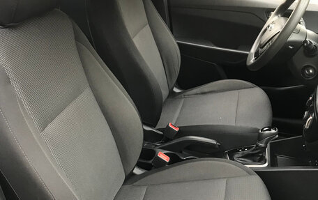 Hyundai Solaris II рестайлинг, 2017 год, 799 000 рублей, 17 фотография