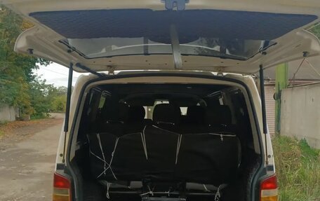 Volkswagen Transporter T5 рестайлинг, 2005 год, 1 000 000 рублей, 8 фотография