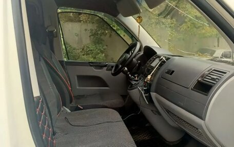 Volkswagen Transporter T5 рестайлинг, 2005 год, 1 000 000 рублей, 10 фотография