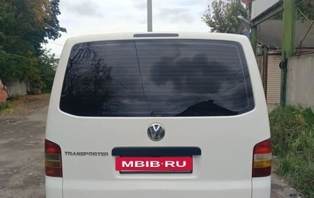 Volkswagen Transporter T5 рестайлинг, 2005 год, 1 000 000 рублей, 2 фотография