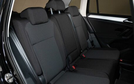 Volkswagen Tiguan II, 2021 год, 2 833 000 рублей, 8 фотография