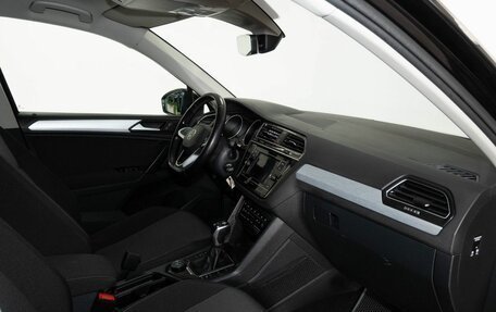 Volkswagen Tiguan II, 2021 год, 2 833 000 рублей, 6 фотография