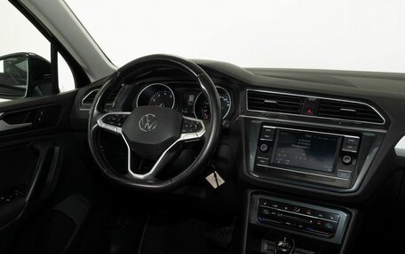 Volkswagen Tiguan II, 2021 год, 2 833 000 рублей, 13 фотография