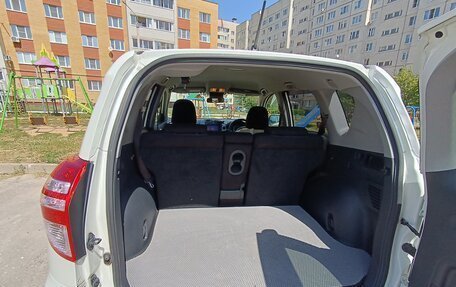 Toyota RAV4, 2011 год, 1 650 000 рублей, 8 фотография