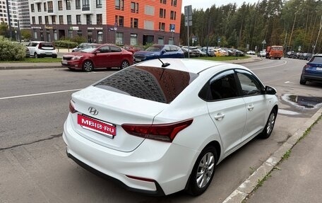 Hyundai Solaris II рестайлинг, 2017 год, 1 220 000 рублей, 3 фотография