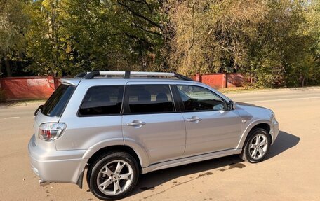 Mitsubishi Outlander III рестайлинг 3, 2006 год, 1 500 000 рублей, 2 фотография