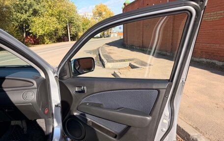 Mitsubishi Outlander III рестайлинг 3, 2006 год, 1 500 000 рублей, 10 фотография