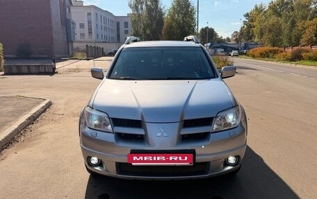 Mitsubishi Outlander III рестайлинг 3, 2006 год, 1 500 000 рублей, 8 фотография