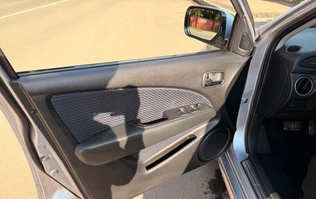 Mitsubishi Outlander III рестайлинг 3, 2006 год, 1 500 000 рублей, 13 фотография