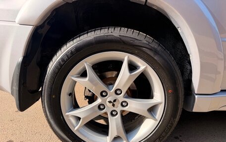 Mitsubishi Outlander III рестайлинг 3, 2006 год, 1 500 000 рублей, 23 фотография