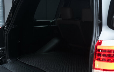 Toyota Land Cruiser 200, 2018 год, 7 000 000 рублей, 17 фотография
