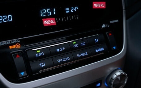 Toyota Land Cruiser 200, 2018 год, 7 000 000 рублей, 38 фотография
